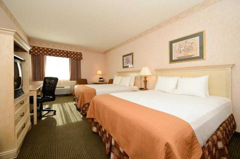 Best Western Circus City Inn Peru Esterno foto