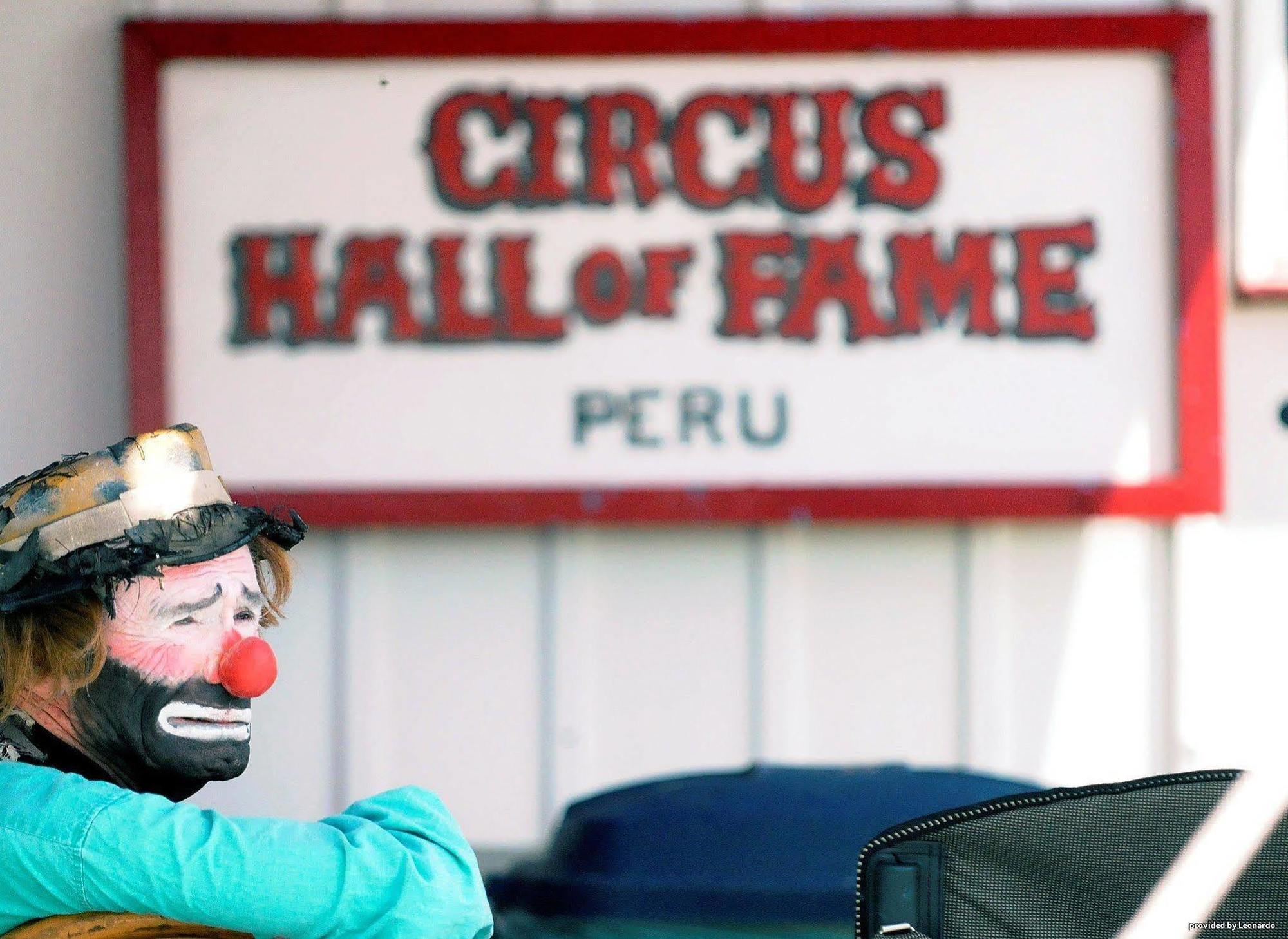 Best Western Circus City Inn Peru Esterno foto
